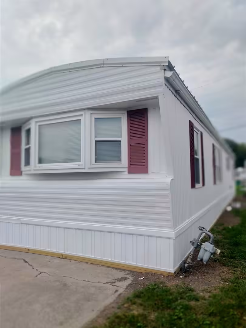 suburban, streetscape, manufactured home community setting, Ohio, family friendly community setting